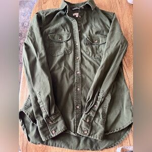 Merona XS army green long sleeve women’s button up shirt 100% cotton